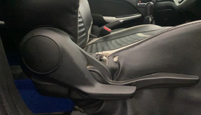 2017 Maruti Baleno ALPHA PETROL 1.2, Petrol, Manual, 1,22,691 km, Driver Side Adjustment Panel