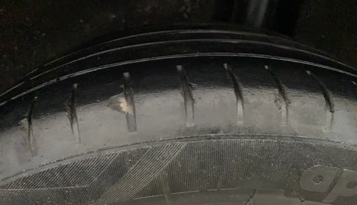 2017 Maruti Baleno ALPHA PETROL 1.2, Petrol, Manual, 1,22,691 km, Left Rear Tyre Tread