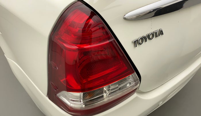 2012 Toyota Etios G, Petrol, Manual, 59,491 km, Left tail light - Minor damage
