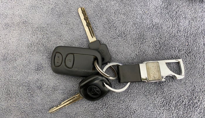 2012 Toyota Etios G, Petrol, Manual, 59,491 km, Key Close Up