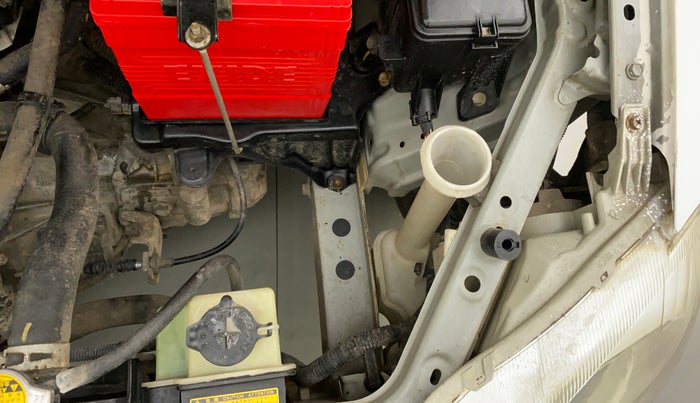 2012 Toyota Etios G, Petrol, Manual, 59,491 km, Front windshield - Wiper bottle cap missing
