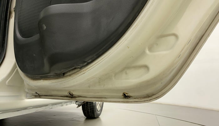 2012 Toyota Etios G, Petrol, Manual, 59,491 km, Right rear door - Slightly rusted