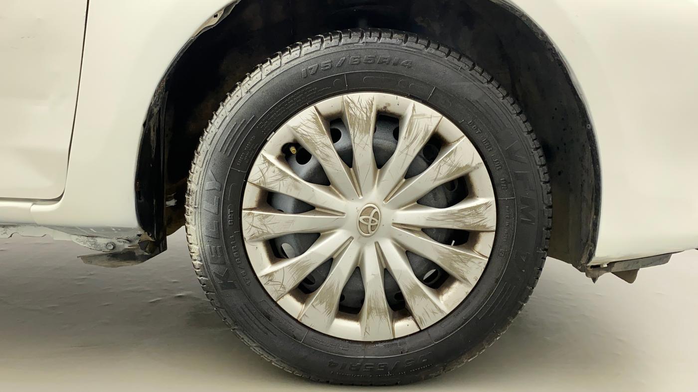 2012 Toyota Etios G, Petrol, Manual, 59,491 km, Right Front Wheel