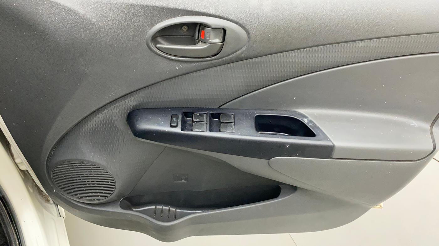 2012 Toyota Etios G, Petrol, Manual, 59,491 km, Driver Side Door Panels Control