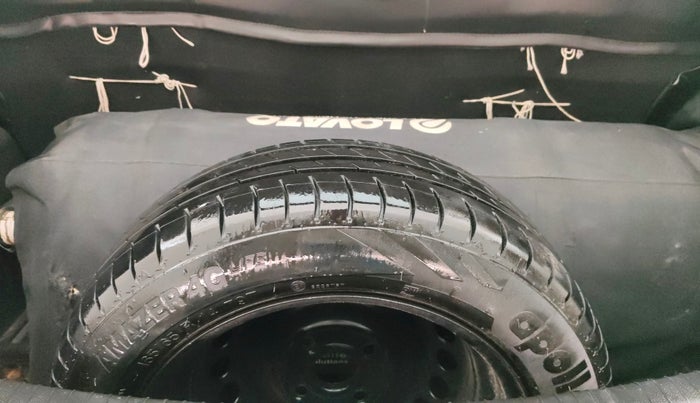 2016 Hyundai Grand i10 SPORTZ 1.2 KAPPA VTVT, CNG, Manual, 1,07,079 km, Spare Tyre