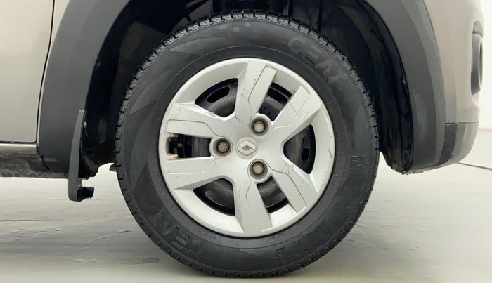 2017 Renault Kwid 1.0 RXT Opt, CNG, Manual, 37,815 km, Right Front Wheel