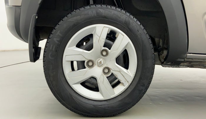 2017 Renault Kwid 1.0 RXT Opt, CNG, Manual, 37,815 km, Right Rear Wheel