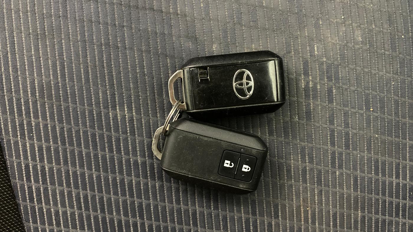 2021 Toyota Glanza V CVT, Petrol, Automatic, 49,332 km, Key Close Up