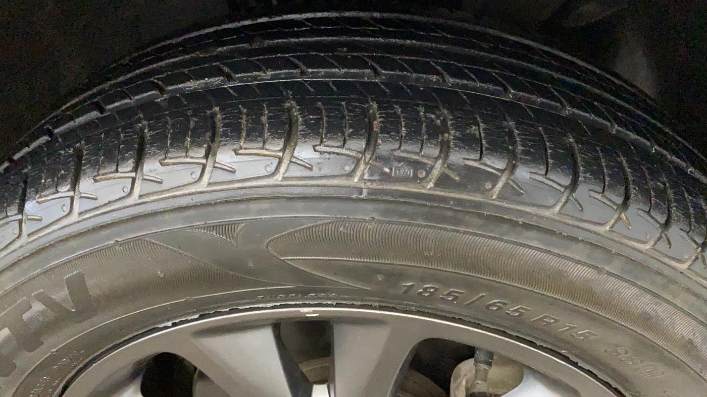 2018 Hyundai Elite i20 ASTA 1.2  CVT, Petrol, Automatic, 15,023 km, Right Front Tyre Tread
