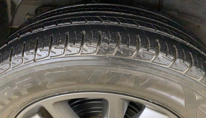 2018 Hyundai Elite i20 ASTA 1.2  CVT, Petrol, Automatic, 14,995 km, Right Rear Tyre Tread