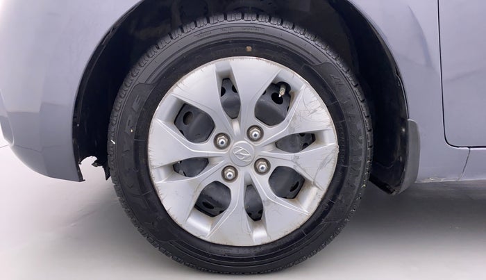 2017 Hyundai Xcent S AT 1.2, Petrol, Automatic, 37,353 km, Left Front Wheel