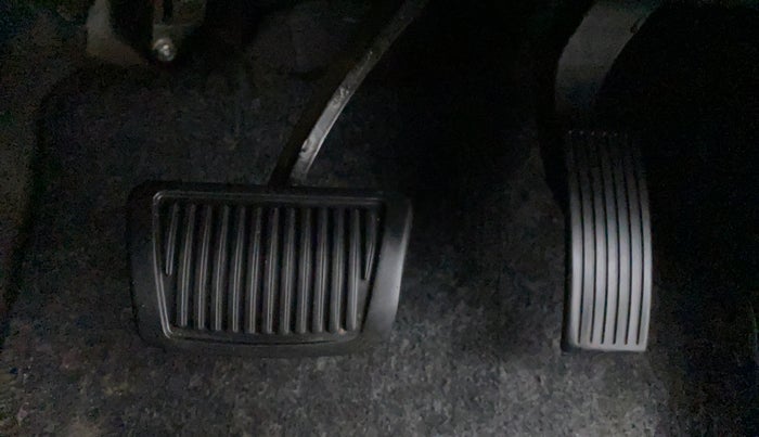 2017 Hyundai Xcent S AT 1.2, Petrol, Automatic, 37,353 km, Pedals