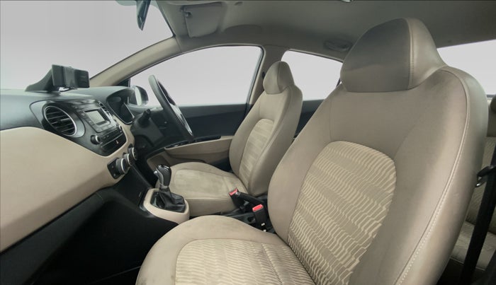 2017 Hyundai Xcent S AT 1.2, Petrol, Automatic, 37,353 km, Right Side Front Door Cabin