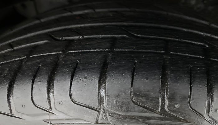2018 Tata NEXON XZA+ 1.5, Diesel, Automatic, 12,835 km, Right Rear Tyre Tread