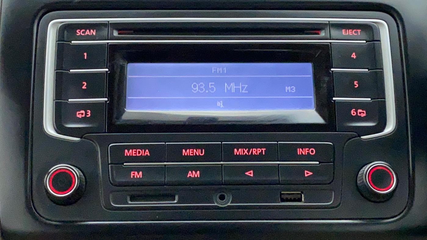 2014 Volkswagen Vento COMFORTLINE TSI AT, Petrol, Automatic, 40,575 km, Infotainment System