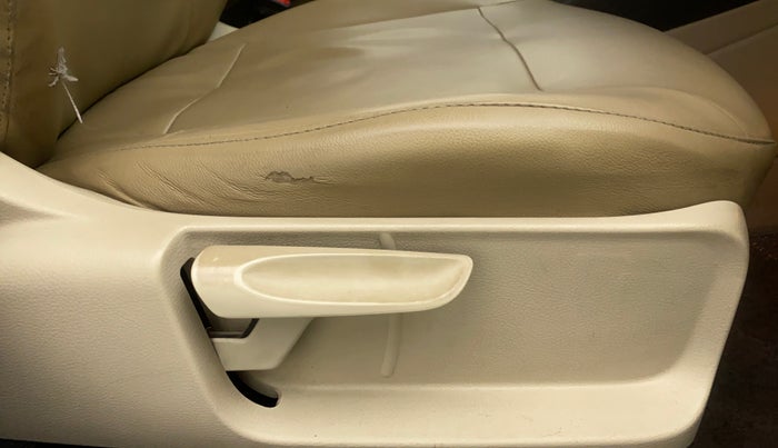 2014 Volkswagen Vento COMFORTLINE TSI AT, Petrol, Automatic, 40,575 km, Driver Side Adjustment Panel