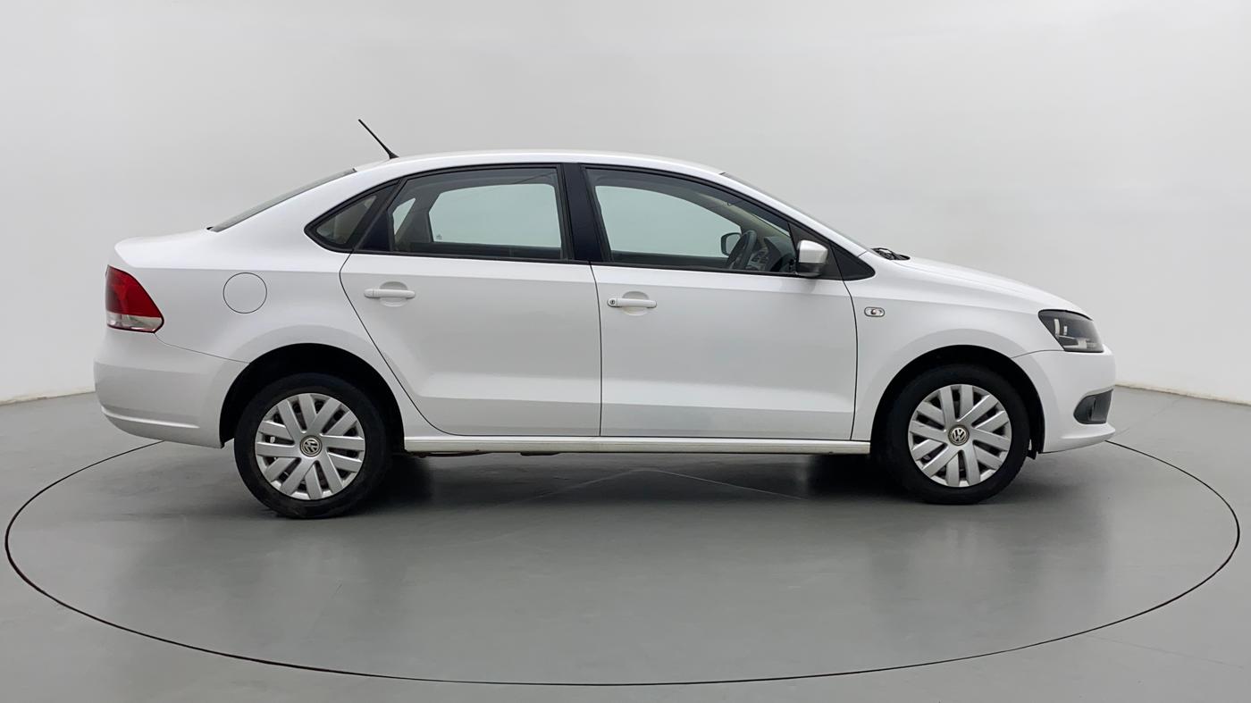 2014 Volkswagen Vento COMFORTLINE TSI AT, Petrol, Automatic, 40,575 km, Right Side