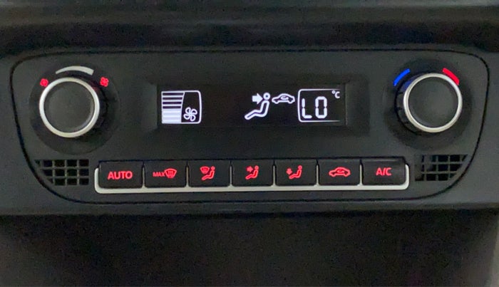 2014 Volkswagen Vento COMFORTLINE TSI AT, Petrol, Automatic, 40,575 km, Automatic Climate Control