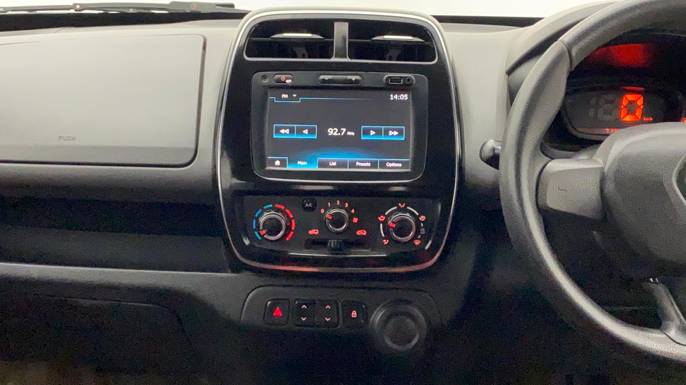 2017 Renault Kwid RXT 0.8 (O), Petrol, Manual, 71,945 km, Air Conditioner