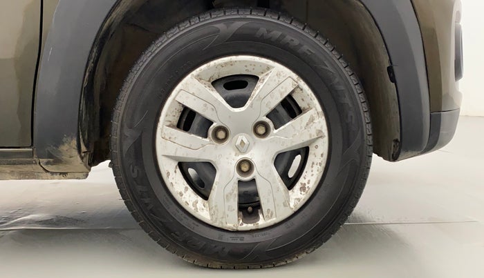 2017 Renault Kwid RXT 0.8 (O), Petrol, Manual, 71,945 km, Right Front Wheel
