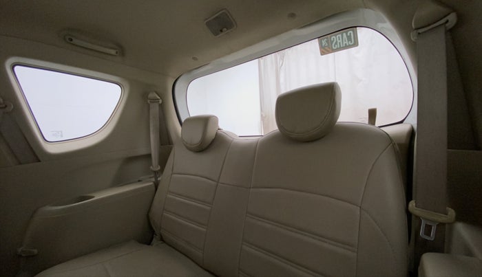 2013 Maruti Ertiga VDI, Diesel, Manual, 99,350 km, Third Seat Row ( optional )