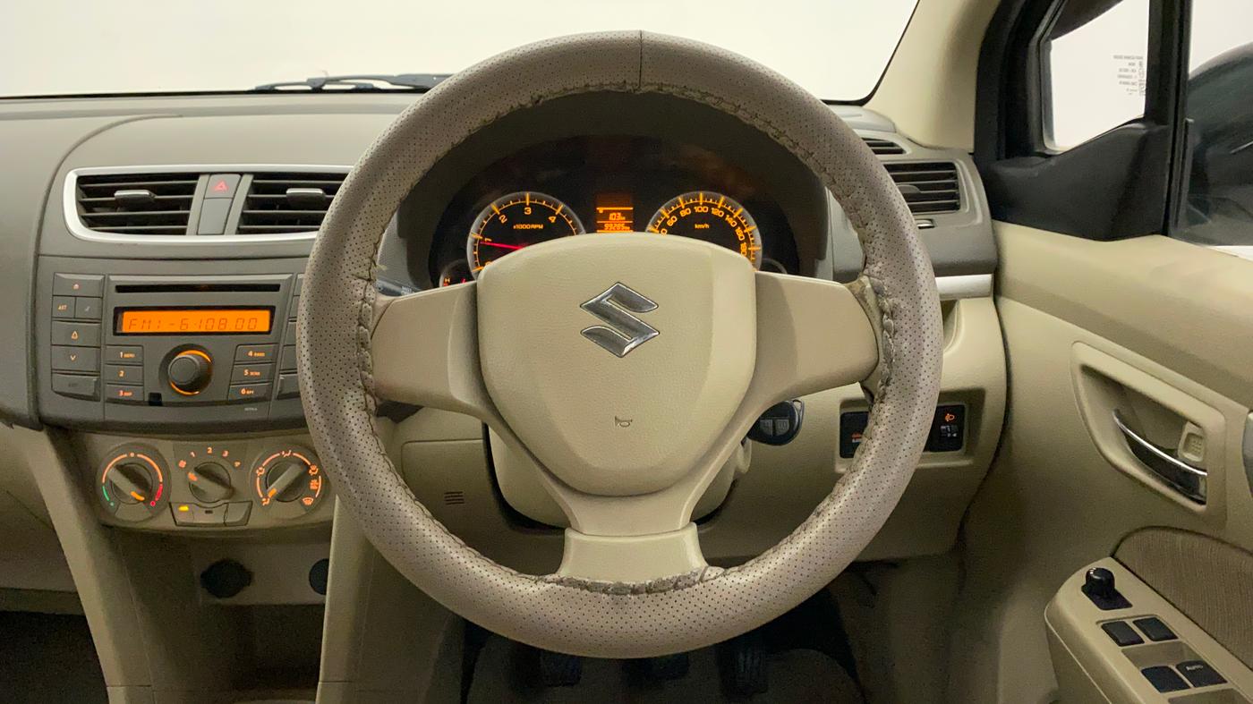 2013 Maruti Ertiga VDI, Diesel, Manual, 99,350 km, Steering Wheel Close Up