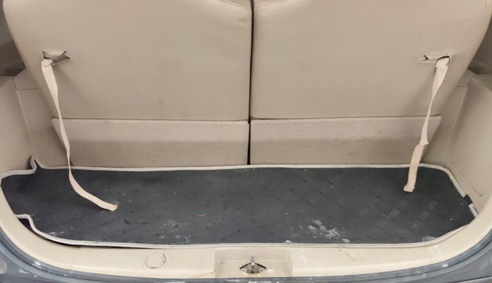 2016 Maruti Ertiga VXI AT, Petrol, Automatic, 62,842 km, Boot Inside