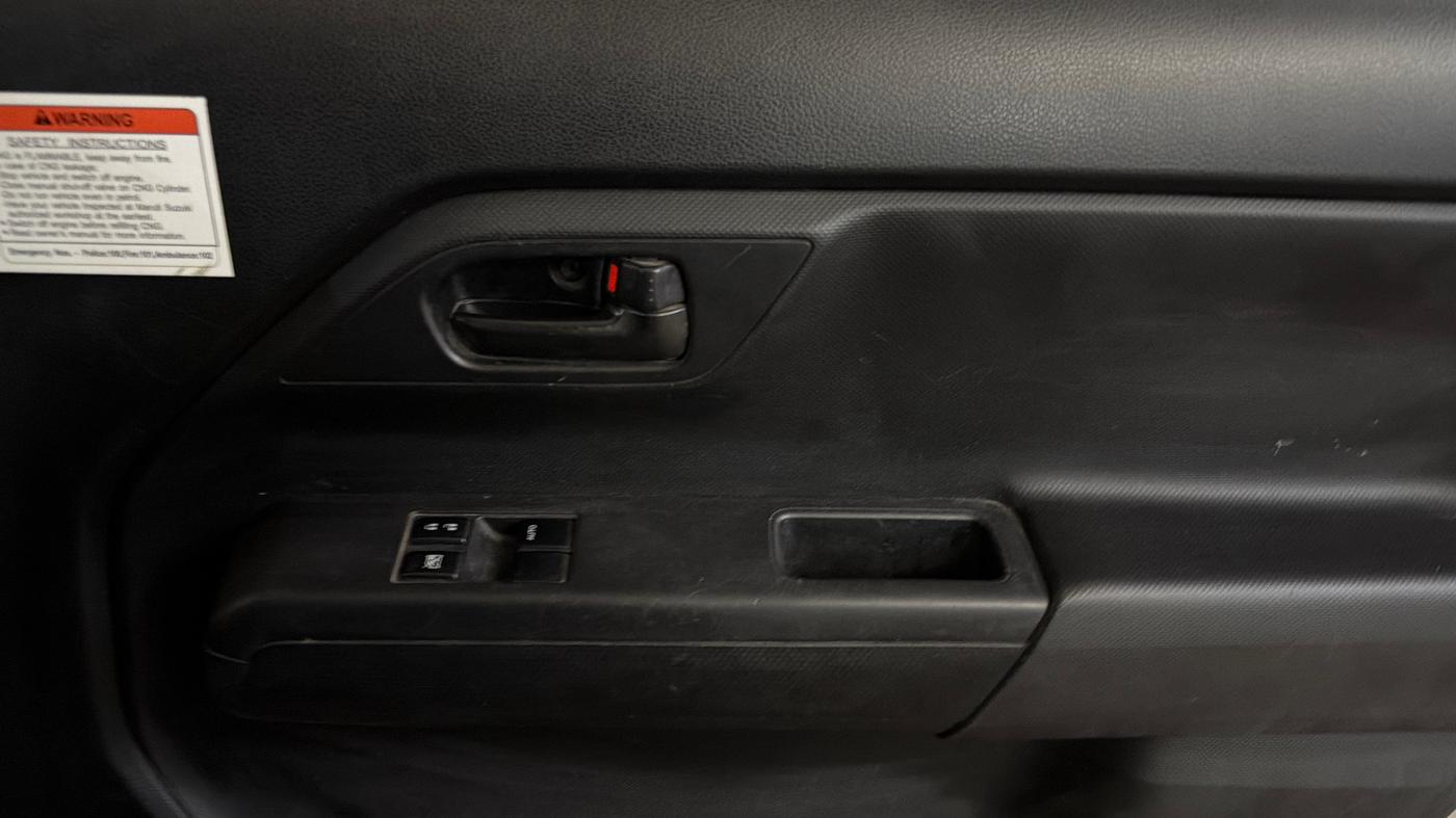 2021 Maruti New Wagon-R LXI CNG (O) 1.0, CNG, Manual, 65,334 km, Driver Side Door Panels Control