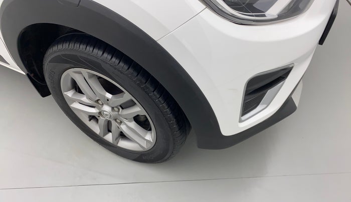 2022 Renault TRIBER RXZ, Petrol, Manual, 3,258 km, Front bumper - Minor scratches