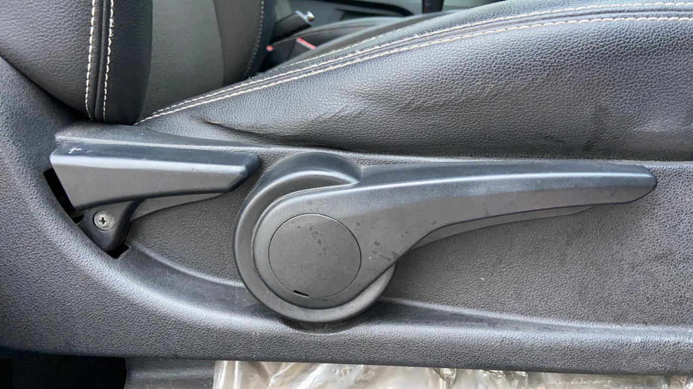 2019 Tata TIGOR XZA PLUS PETROL, Petrol, Automatic, 76,569 km, Driver Side Adjustment Panel