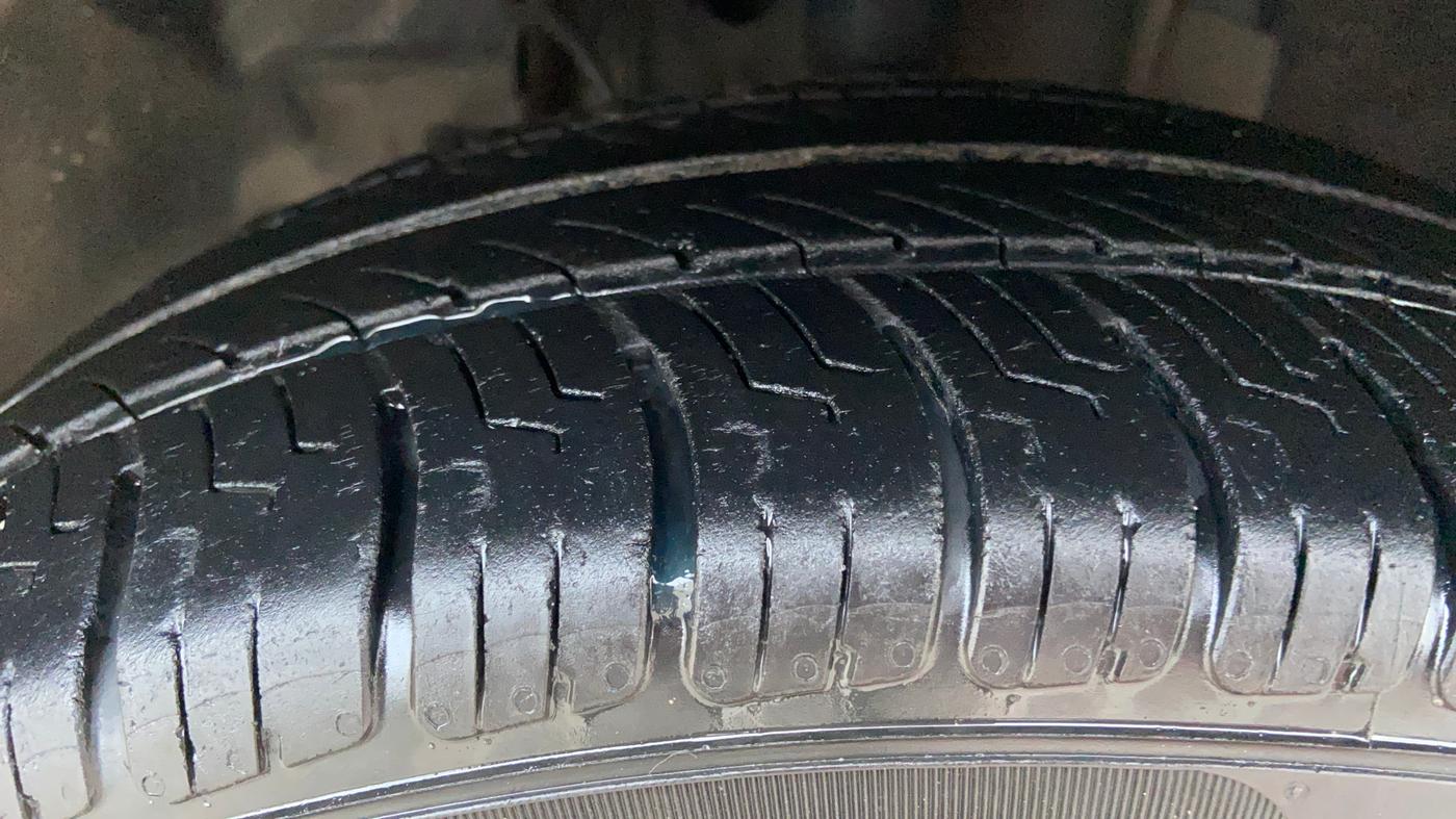 2019 Tata TIGOR XZA PLUS PETROL, Petrol, Automatic, 76,569 km, Left Front Tyre Tread