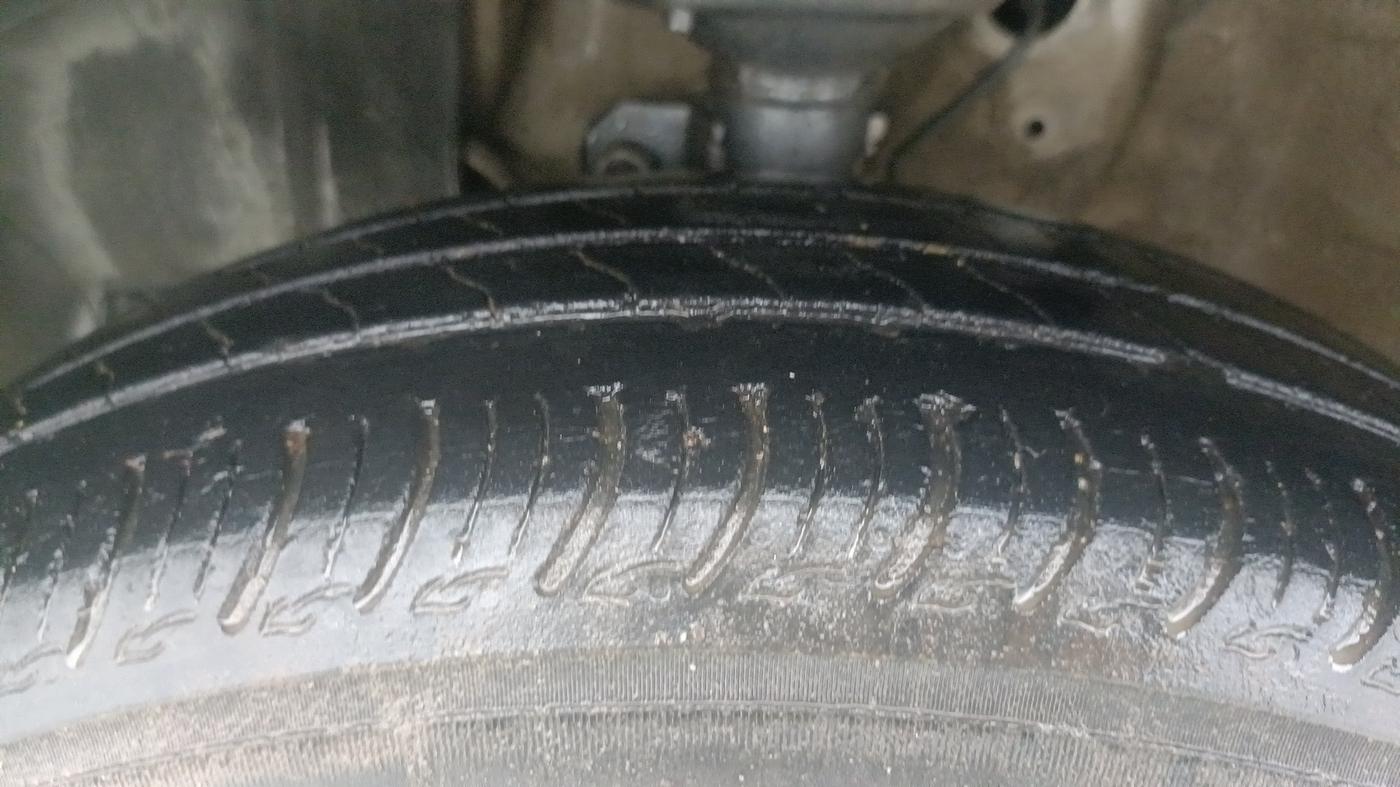 2022 Maruti New Wagon-R VXI CNG 1.0, CNG, Manual, 50,080 km, Left Front Tyre Tread