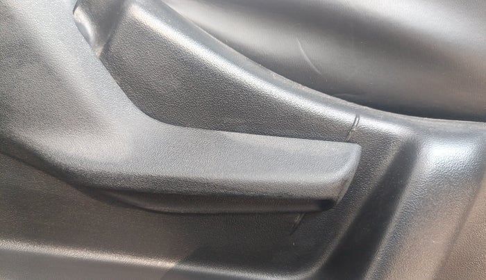 2022 Maruti New Wagon-R VXI CNG 1.0, CNG, Manual, 50,080 km, Driver Side Adjustment Panel