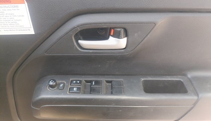 2022 Maruti New Wagon-R VXI CNG 1.0, CNG, Manual, 50,080 km, Driver Side Door Panels Control