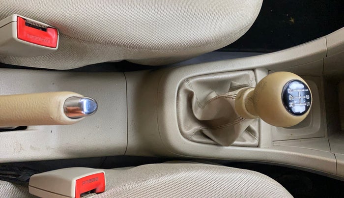 2013 Maruti Swift Dzire VDI, Diesel, Manual, 76,414 km, Gear Lever