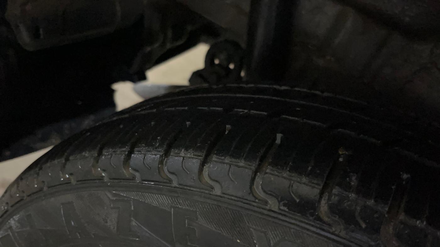 2015 Maruti Wagon R 1.0 VXI, Petrol, Manual, 79,070 km, Right Rear Tyre Tread