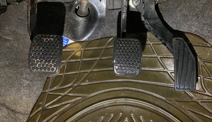 2015 Maruti Alto K10 VXI, Petrol, Manual, 35,243 km, Pedals