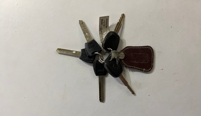 2015 Maruti Alto K10 VXI, Petrol, Manual, 35,243 km, Key Close Up