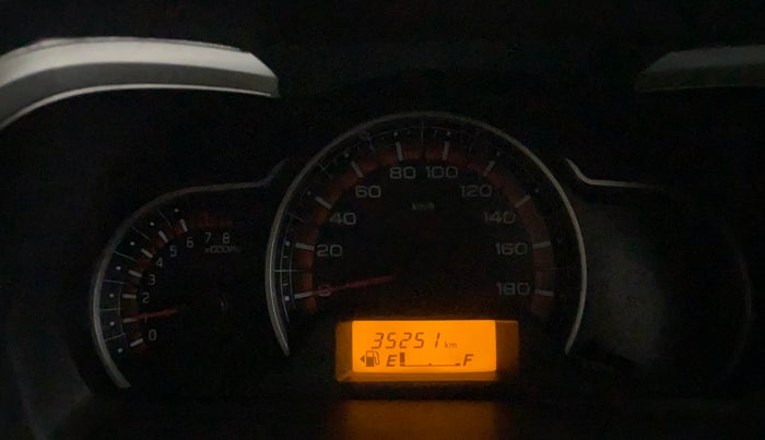 2015 Maruti Alto K10 VXI, Petrol, Manual, 35,243 km, Odometer Image