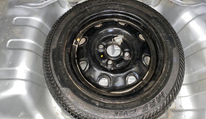 2015 Maruti Alto K10 VXI, Petrol, Manual, 35,243 km, Spare Tyre