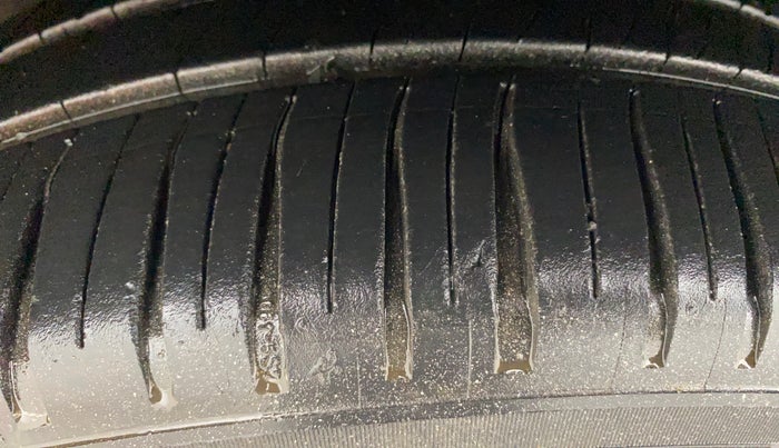 2016 Honda City 1.5L I-VTEC VX (O) MT, Petrol, Manual, 84,774 km, Left Front Tyre Tread