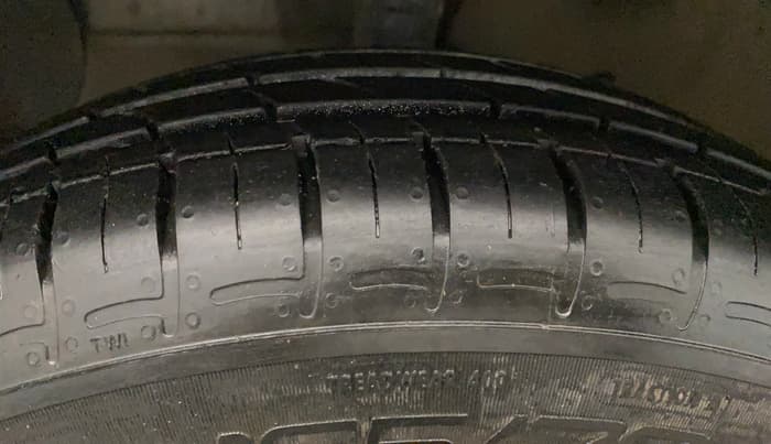 2022 Hyundai AURA S 1.2 CNG, CNG, Manual, 15,240 km, Left Front Tyre Tread