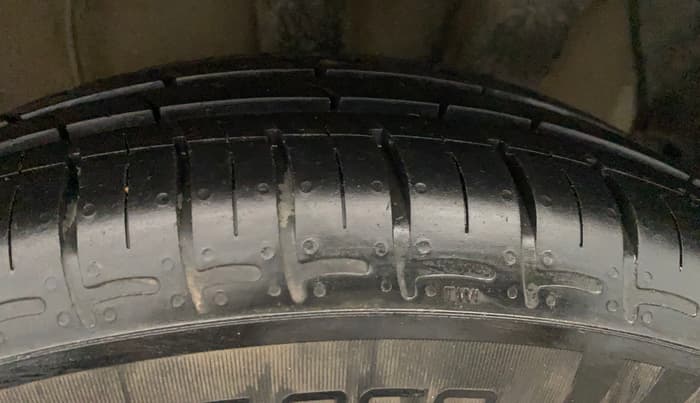 2022 Hyundai AURA S 1.2 CNG, CNG, Manual, 15,240 km, Left Rear Tyre Tread