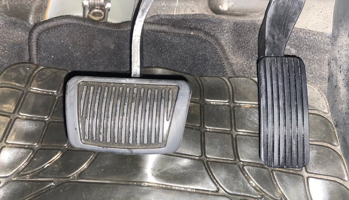 2018 Hyundai Verna 1.6 CRDI SX + AT, Diesel, Automatic, 1,01,963 km, Pedals