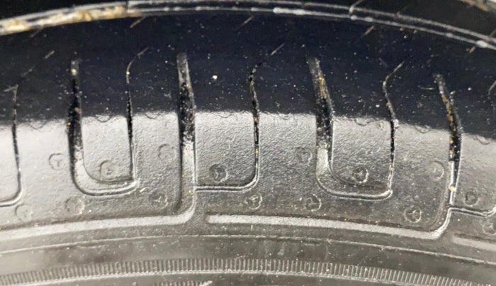 2019 Hyundai NEW SANTRO MAGNA, Petrol, Manual, 63,327 km, Left Rear Tyre Tread
