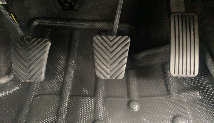 2022 KIA SELTOS HTK 1.5 PETROL, Petrol, Manual, 30,037 km, Pedals