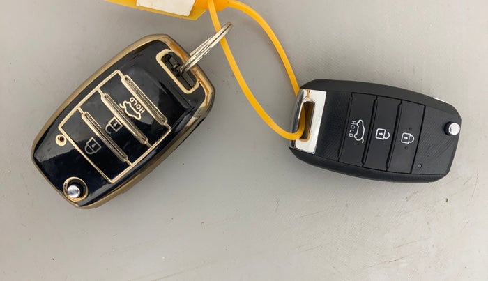 2022 KIA SELTOS HTK 1.5 PETROL, Petrol, Manual, 30,037 km, Key Close Up