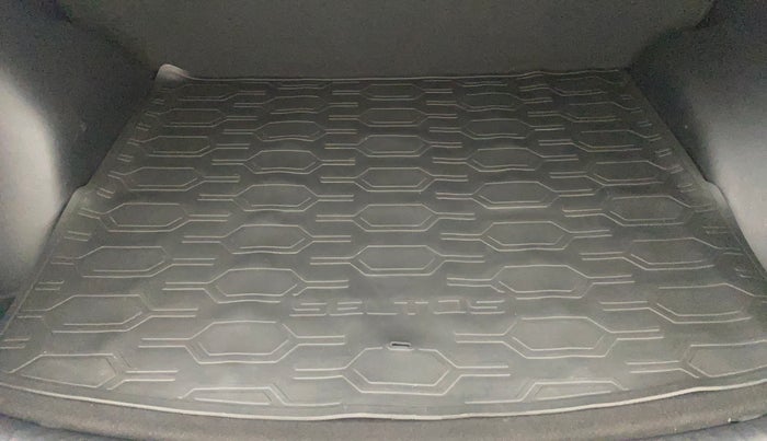 2022 KIA SELTOS HTK 1.5 PETROL, Petrol, Manual, 30,037 km, Boot Inside