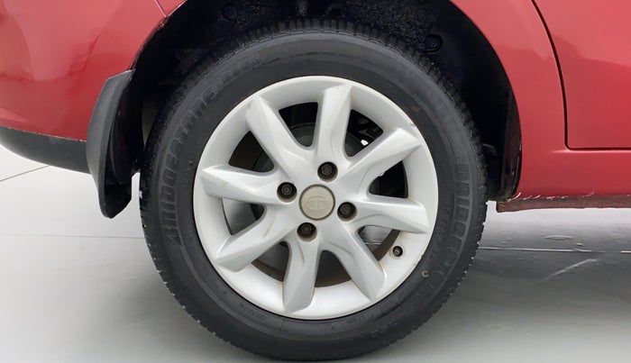 2017 Tata Zest XT RT, Petrol, Manual, 39,609 km, Right Rear Wheel