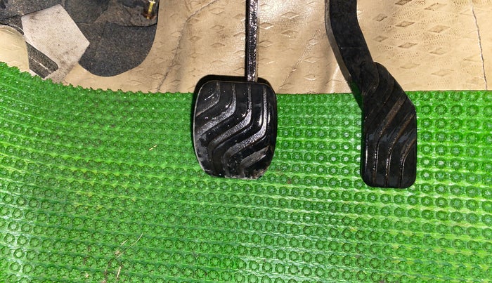 2020 Renault Kwid CLIMBER 1.0 AMT (O), Petrol, Automatic, 40,490 km, Pedals